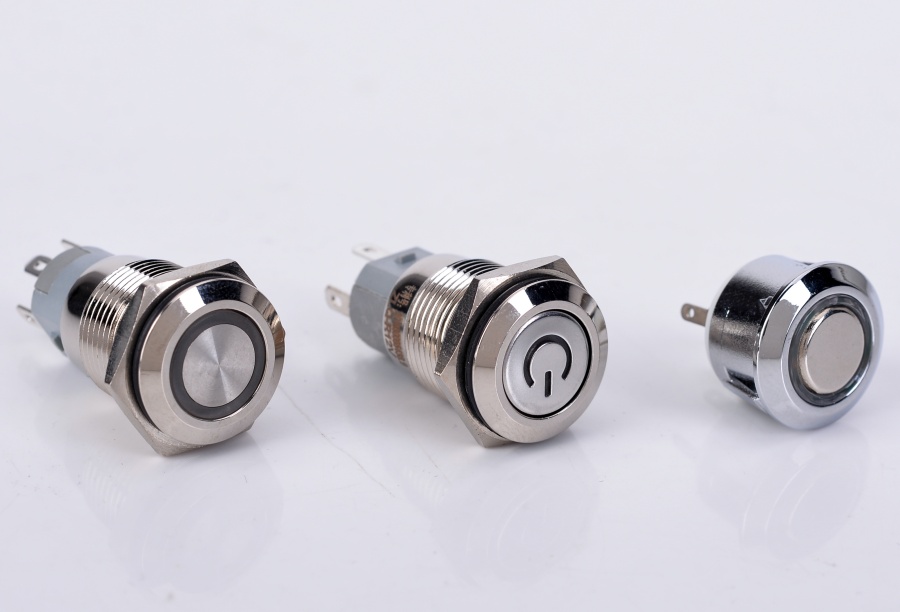 帶燈開關（light switch）